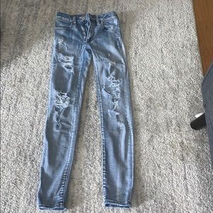 American eagle ripped skinny jeans